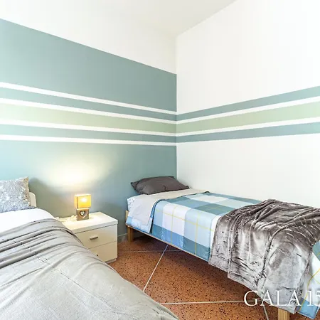 Galaxy 158 One Fiera With Free Parking Boloňa