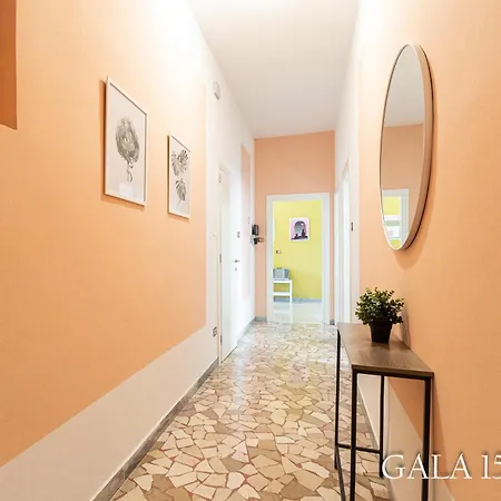 Galaxy 158 One Fiera With Free Parking Apartament