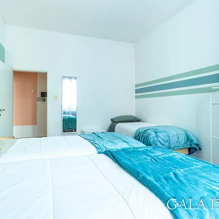 Апартаменты Galaxy 158 One Fiera With Free Parking Болонья