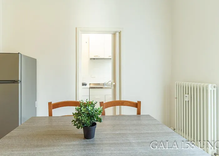 Galaxy 158 One Fiera With Free Parking *