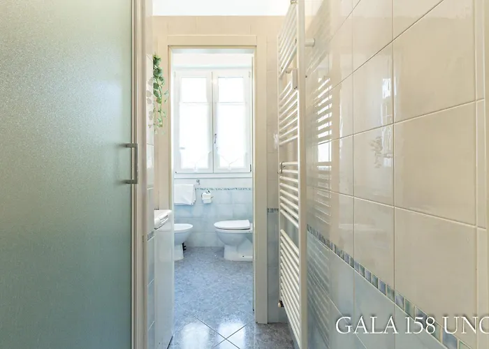 Galaxy 158 One Fiera With Free Parking *