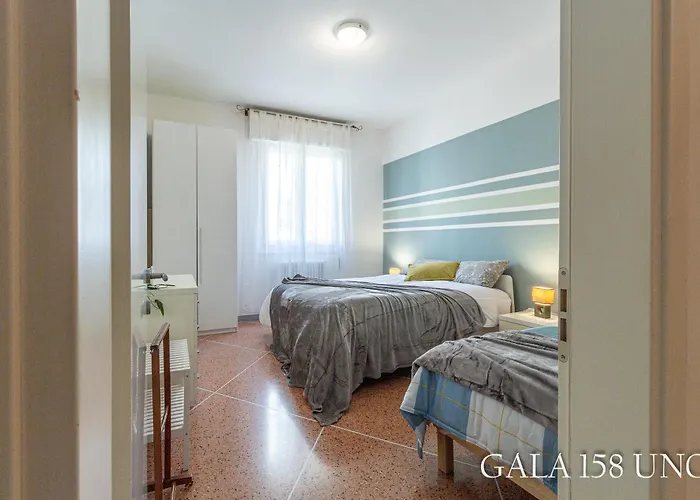 Galaxy 158 One Fiera With Free Parking * بولونيا