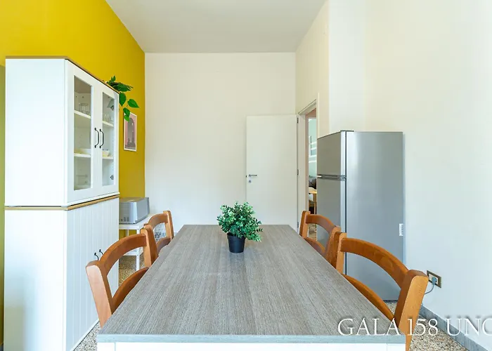 Galaxy 158 One Fiera With Free Parking בולוניה