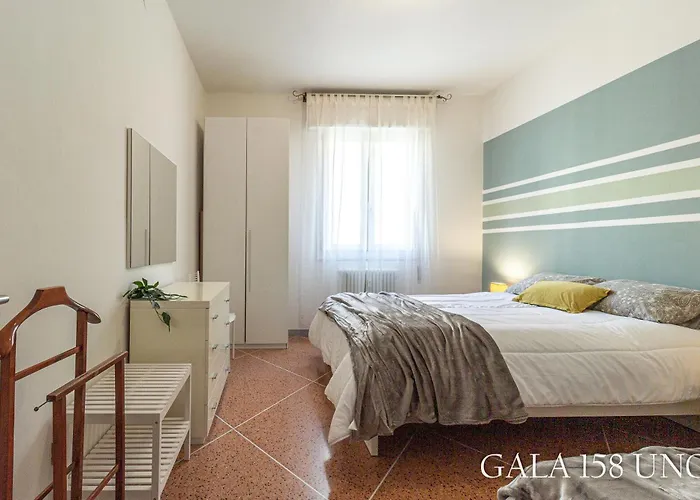 Galaxy 158 One Fiera With Free Parking בולוניה